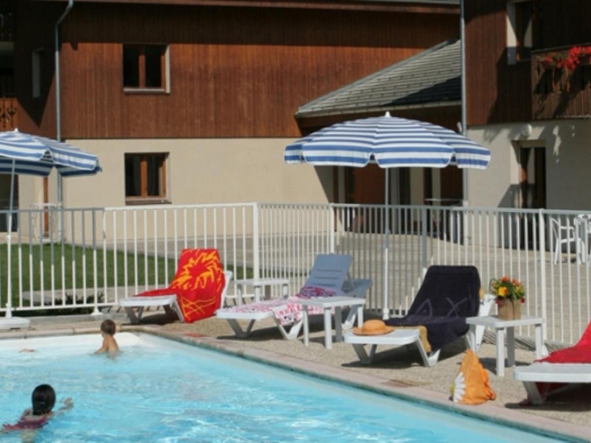 Appartement Confortable Avec Piscines, Terrasse Et Parking A Samoens - Fr-1-629-100 Kültér fotó